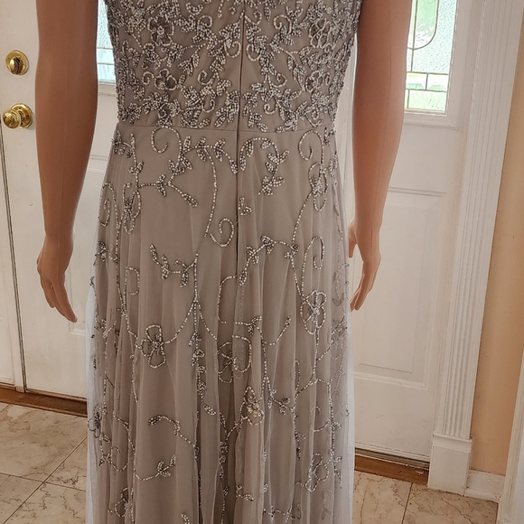 Pissaro Nights Beaded Mesh Long Formal Grown Silver Gray Size 8 - Picture 6 of 9